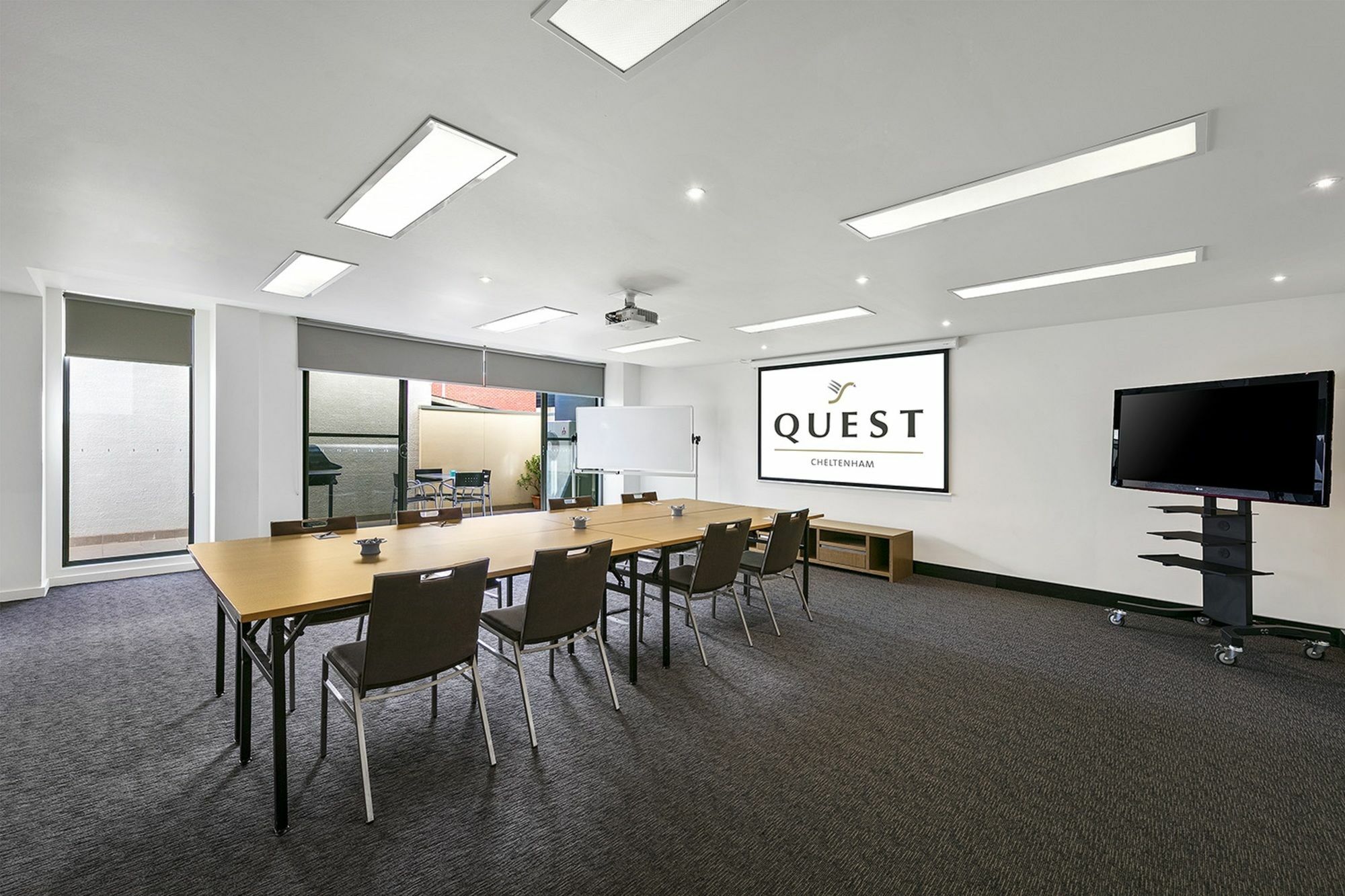 Quest Cheltenham Exterior photo